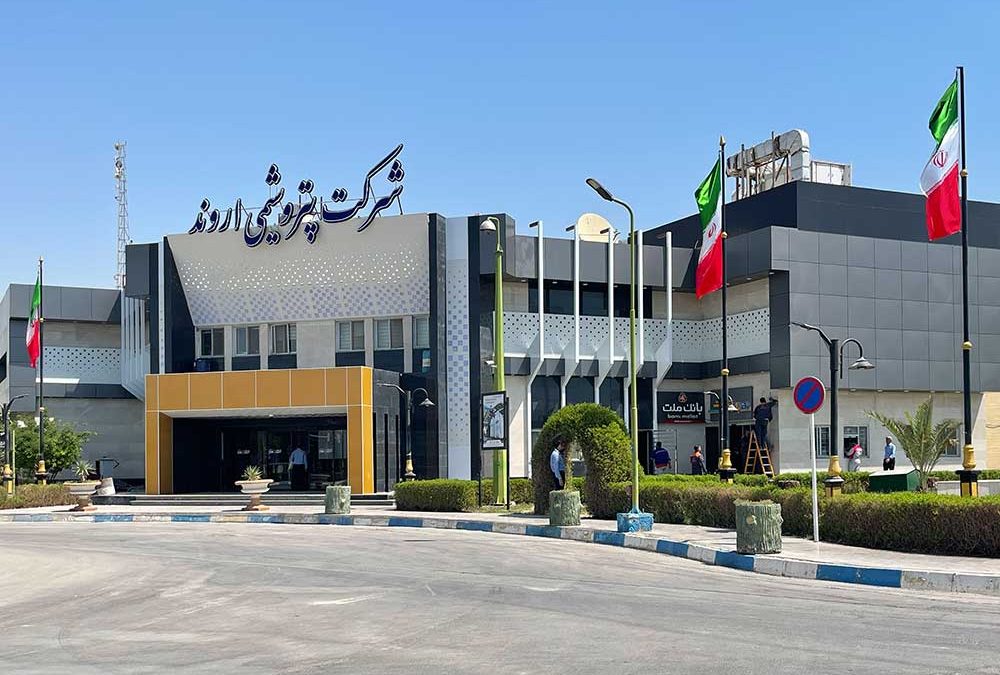 مدیر بازرگانی اروند: با کاهش سهمیه برق، تولید از وضعیت فعلی نیز پایینتر میآید