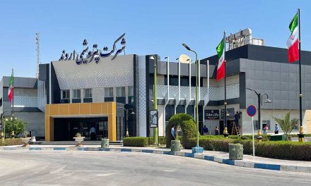مدیر بازرگانی اروند: با کاهش سهمیه برق، تولید از وضعیت فعلی نیز پایین‌تر می‌آید